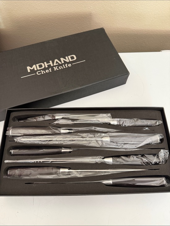 Other - 8 Knife Black Chef Knife Set - Stainless Steel Blades Damascus Style